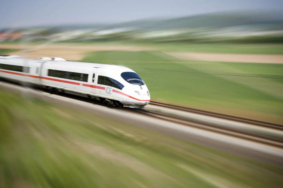 картинки быстрых поездов