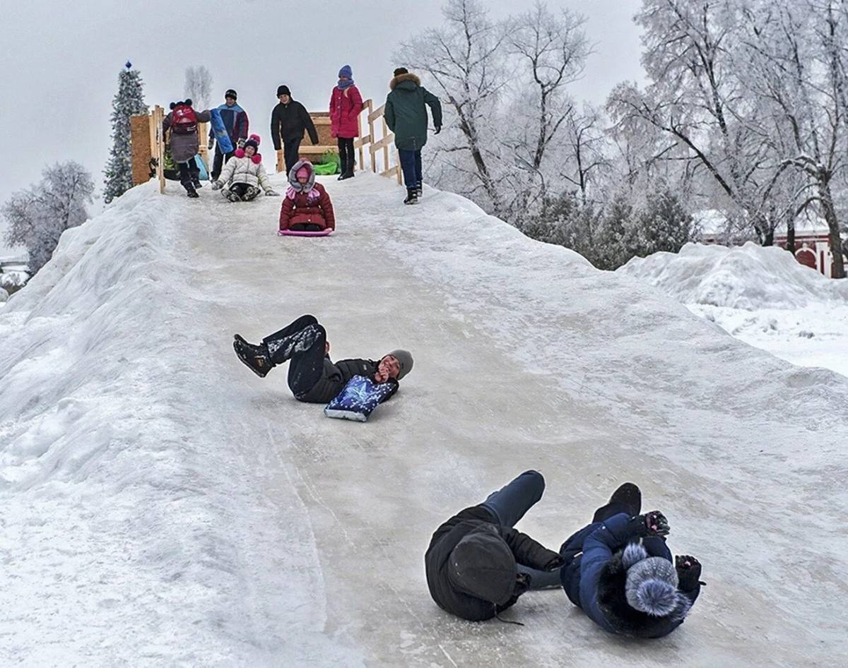 Снежные холмы трубопровод