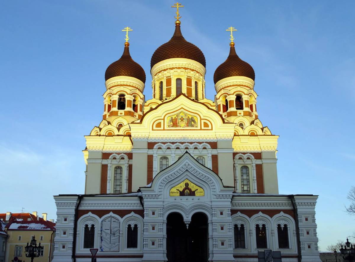 русский православный храм. храм св. князя игоря черниговского в переделкино. княжье озеро павловская слобода. храм.