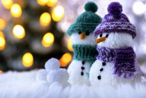Раскраска снеговики в шапочках и шарфиках #34 #500897