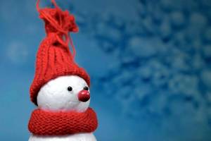 Раскраска снеговики в шапочках и шарфиках #37 #500900