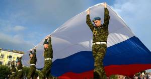 Раскраска солдат россии с флагом #4 #504800