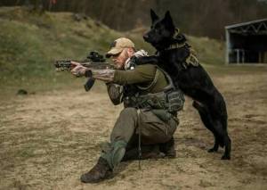 Раскраска солдат с собакой #6 #504996
