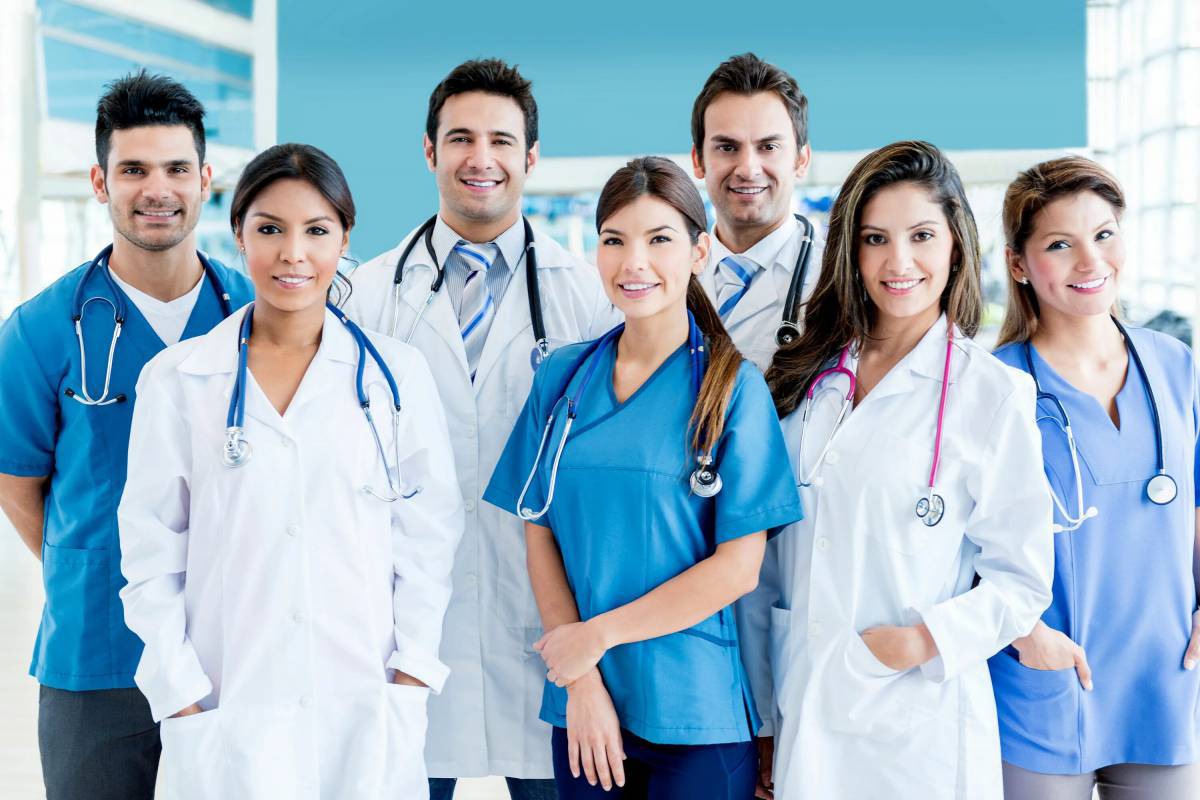 врачи и медсестры и больницы фотографии