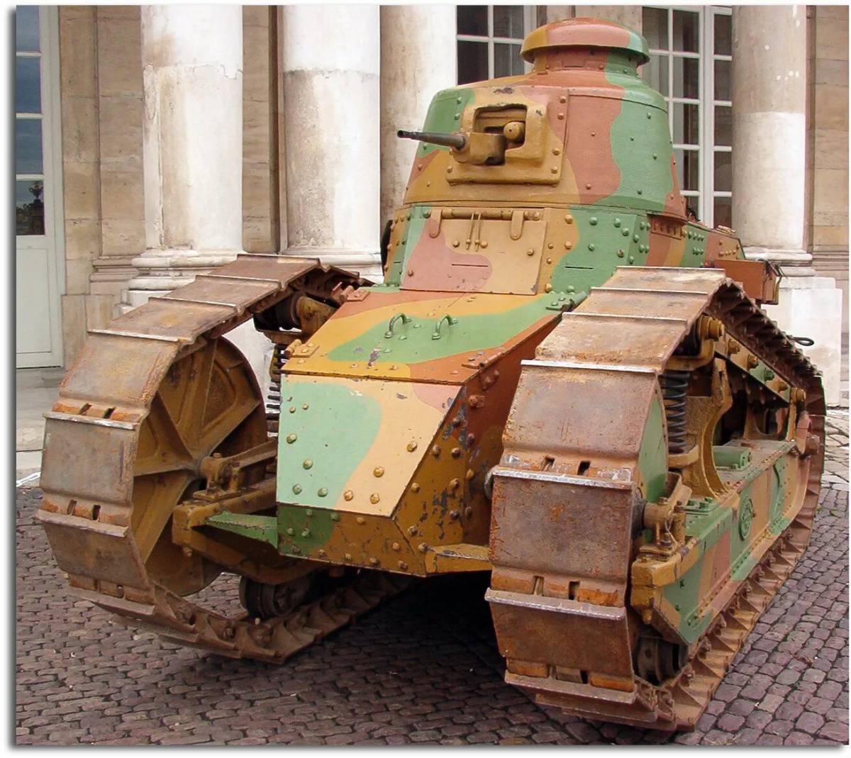 Первый французский танк. Renault ft-17. Танк Рено ФТ-17. Танк Рено ft-17. Renault ft 1918.