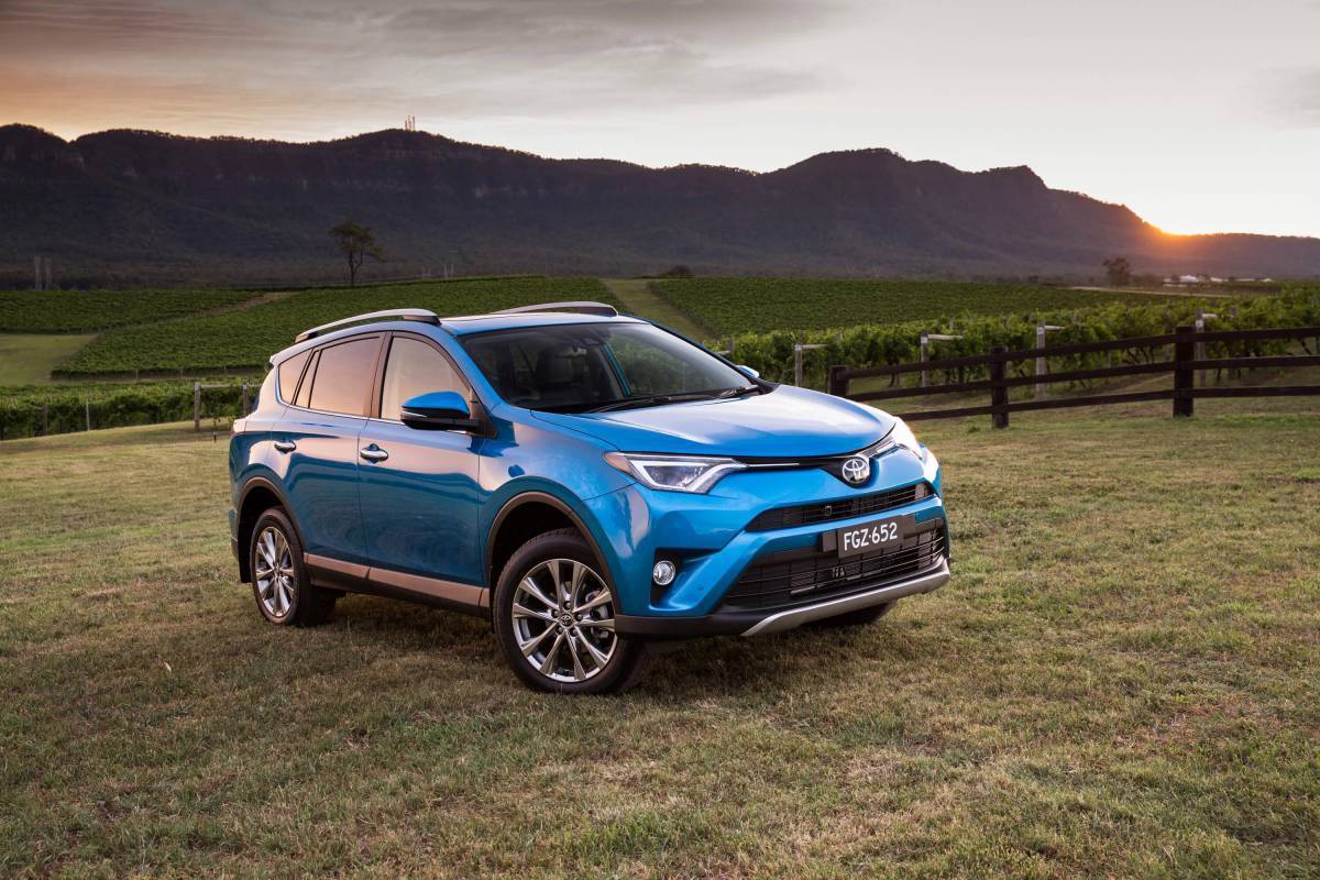 Toyota raw 4. Toyota rav4 2015. Тойота рав 4 2015. Toyota rav4 2016. Toyota RAV 2015.