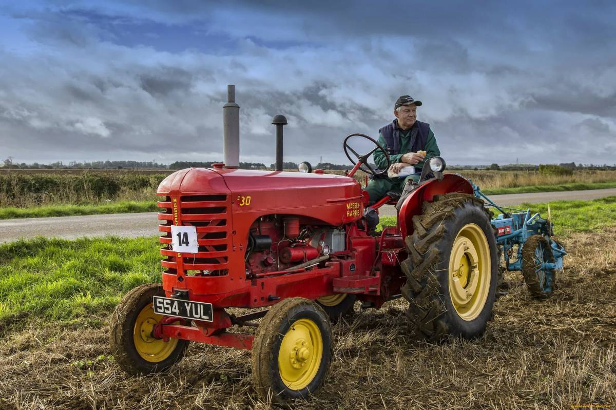 Crane tractor. Щипал трактор. Трактор пожиратель. Звуки трактора. Т 151к трактор.
