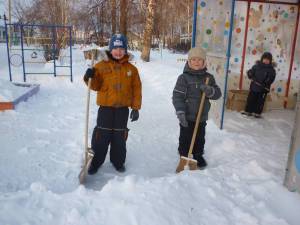 Раскраска труд людей зимой для детей #8 #530081