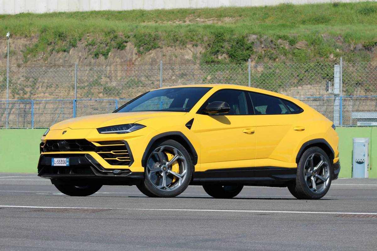 lamborghini urus