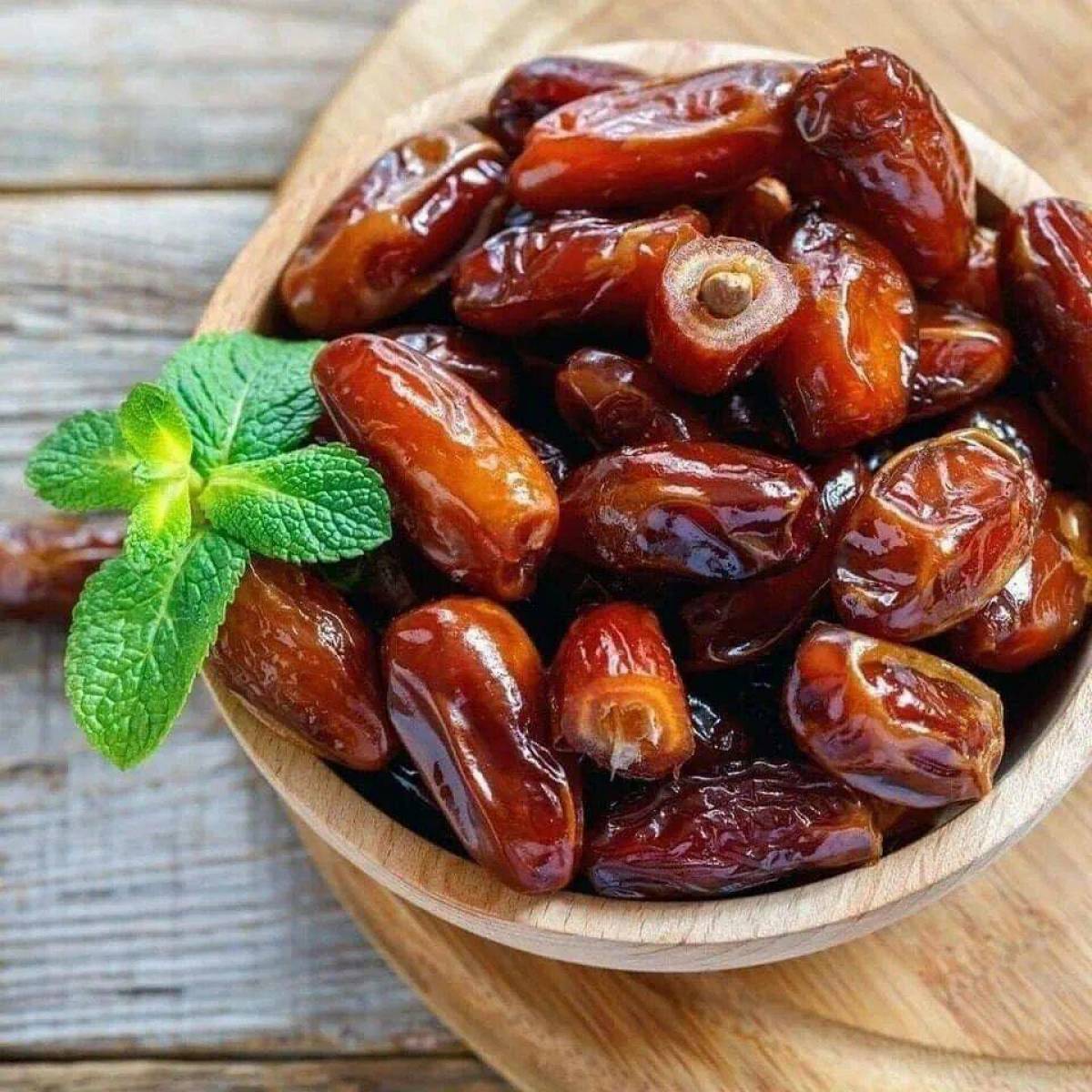 Финики Алжир Dates. Хурма финики. Финики Королевские. Финики Алжир 1 кг.