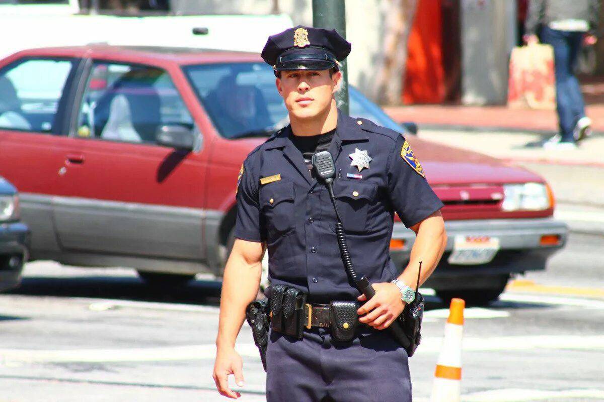 Человек полицейский #13
