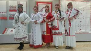 Раскраска чувашский национальный костюм #15 #561253