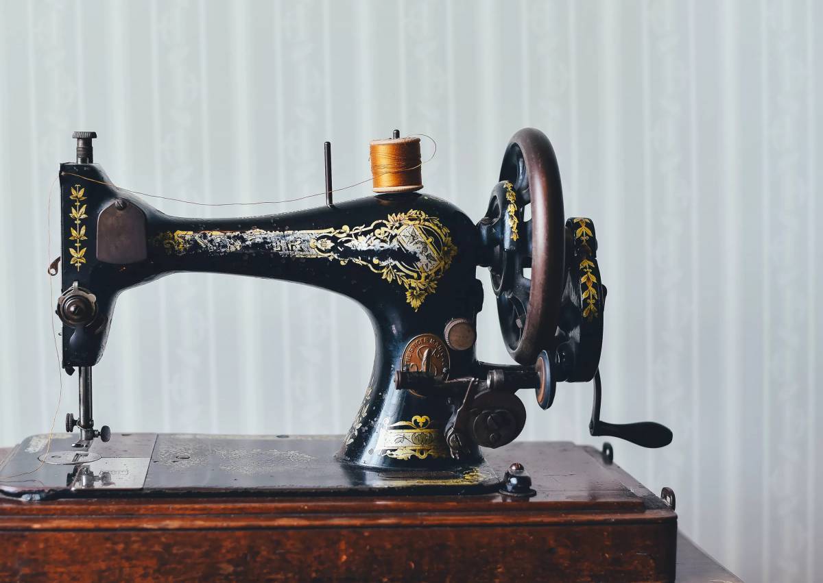 Швейная машинка #24
