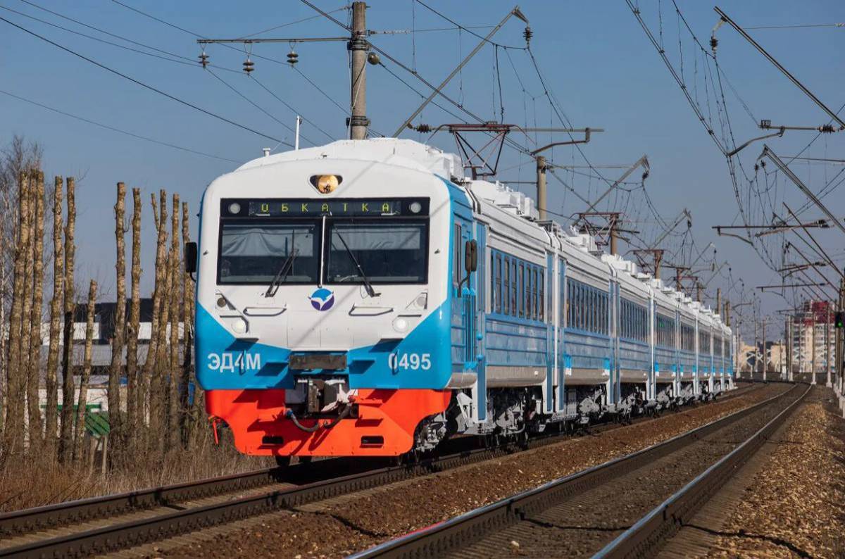 Поезд джанкой москва 2024. Электропоезд эд4м-0496. Эд4м Крым. Эд4м 1996. Эд4м 0495 Крым.