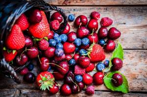 Раскраска ягоды и фрукты #20 #573349