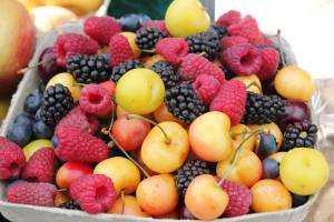 Раскраска ягоды и фрукты #21 #573350