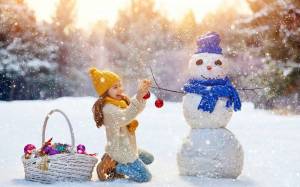 Раскраска дети лепят снеговика #31 #56428