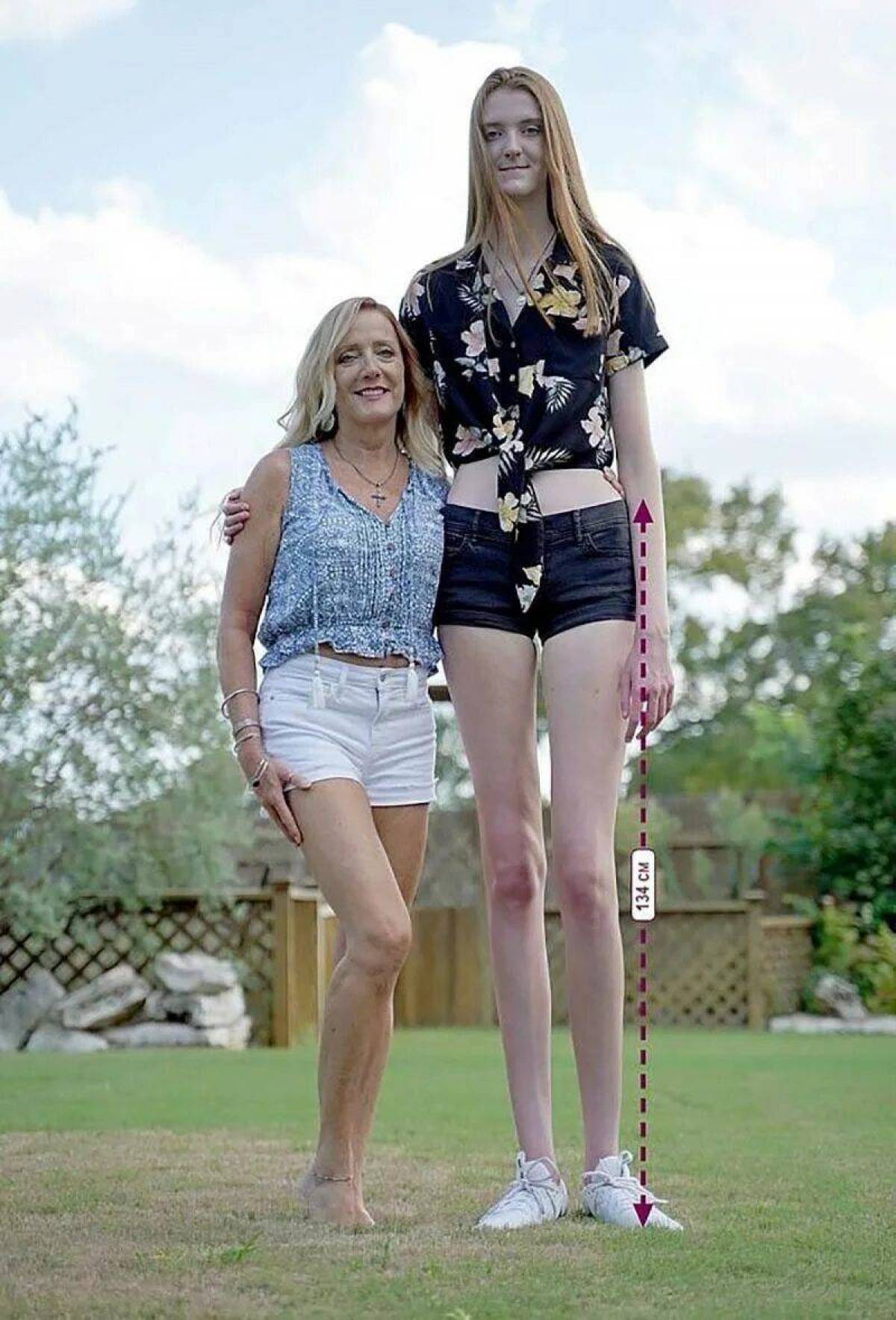 Мама длинные ноги #11