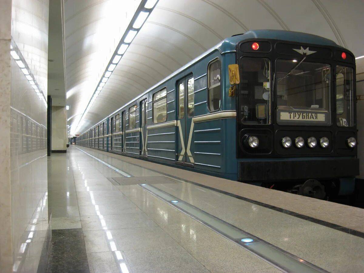 красивые поезда московского метро