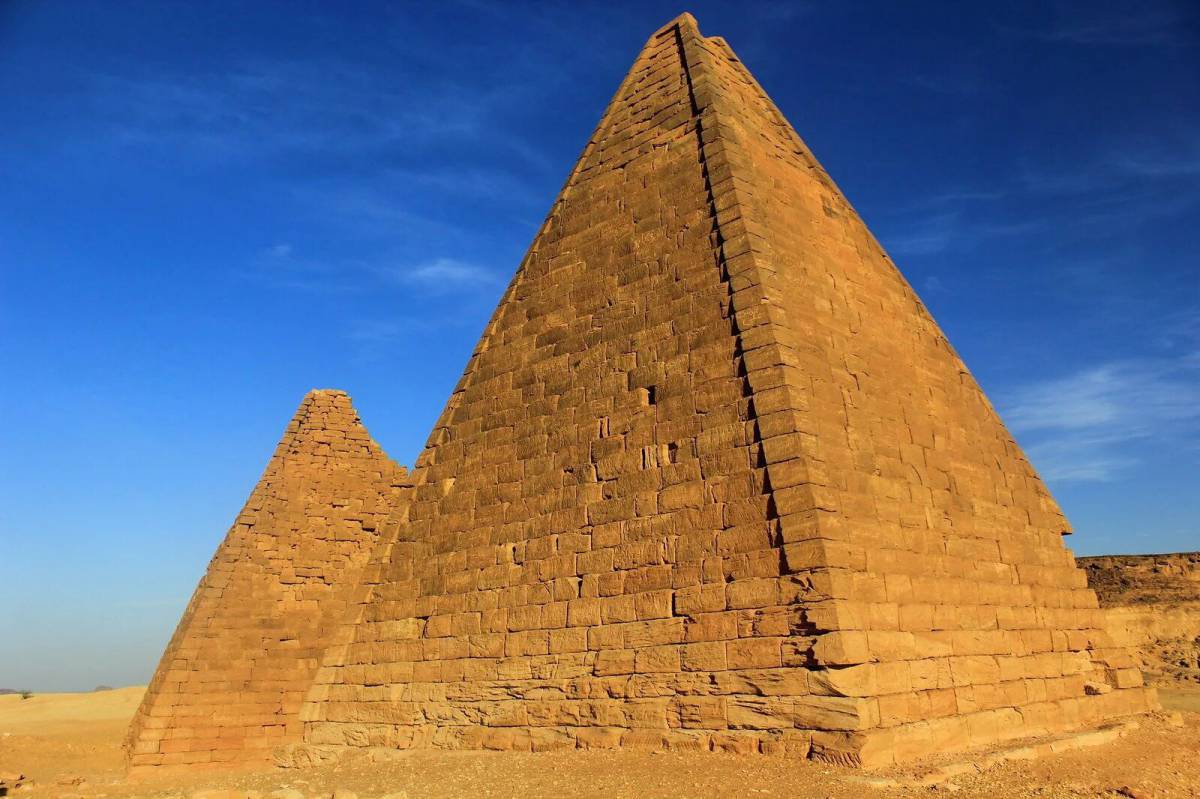 Пирамида #16