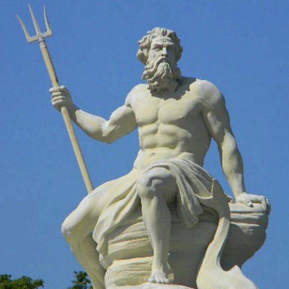 Древний бог нептун. Посейдон Бог древней Греции. Статуя Нептун Посейдон. Посейдон Бог статуя. Посейдон (мифология).