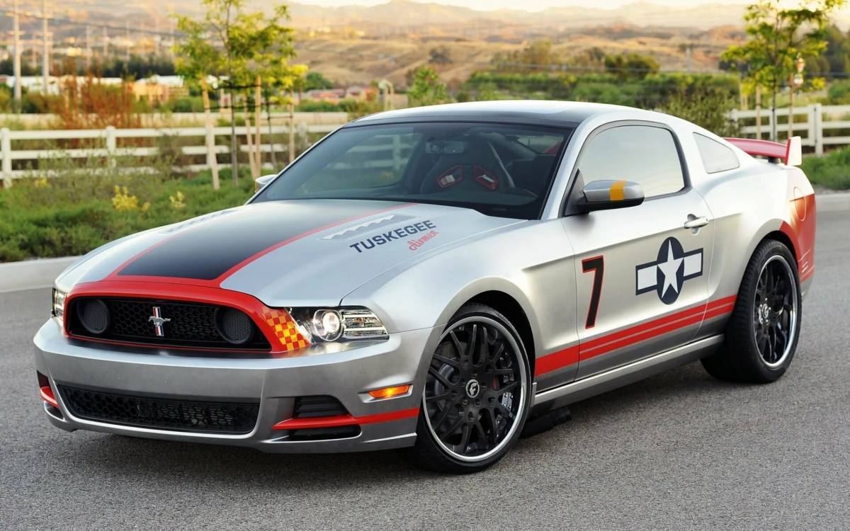 Спортивный Ford Mustang