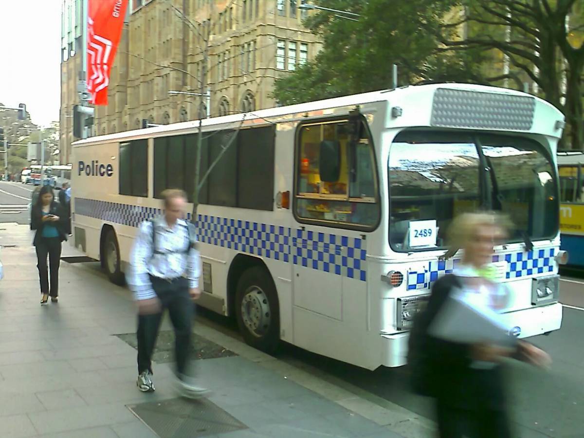 Автобус полицейский #17