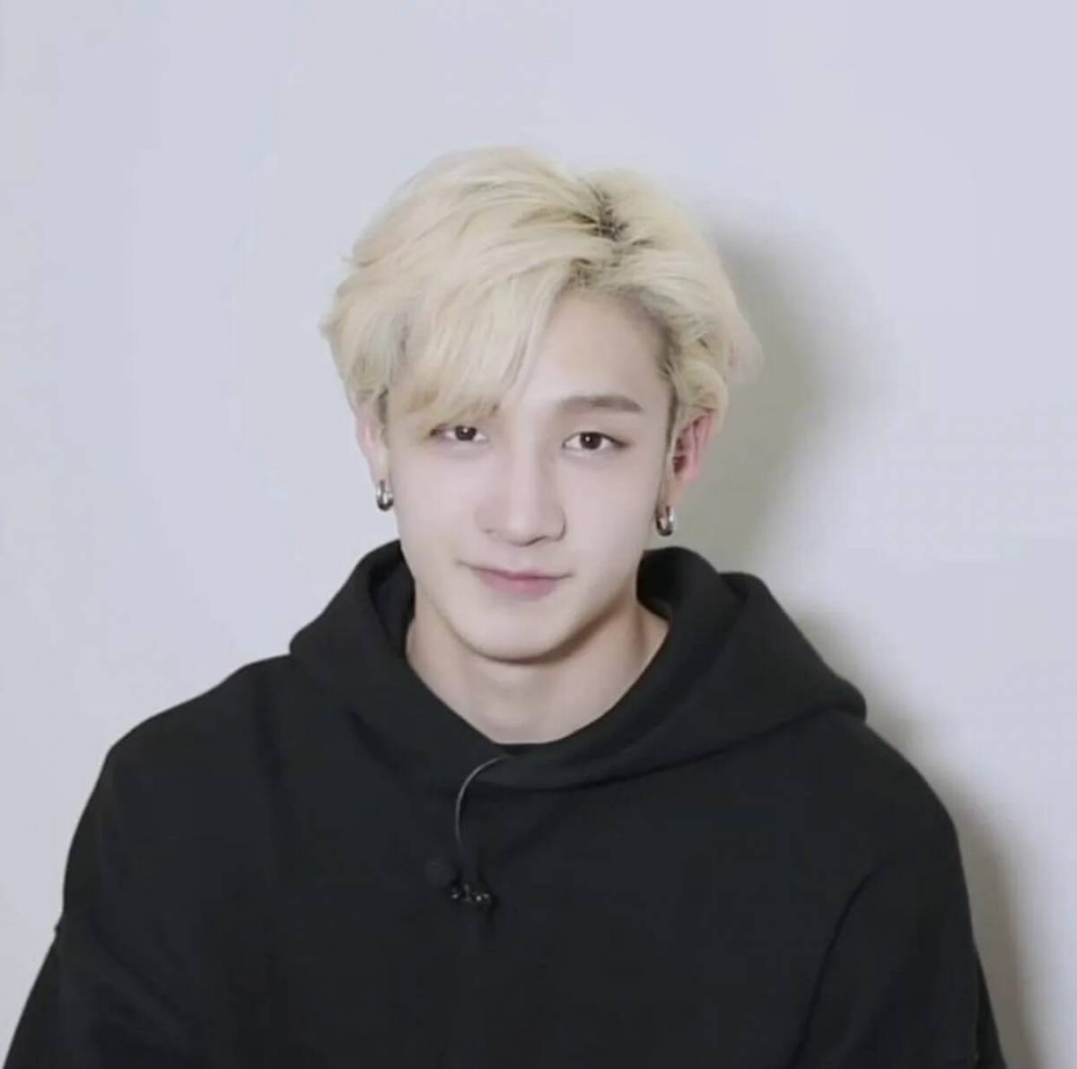 Кристофер бан чан. Кристофер банчан. Stray Kids бан Чан. BANGCHAN miroh.