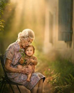 Раскраска бабушка и внучка #16 #209690