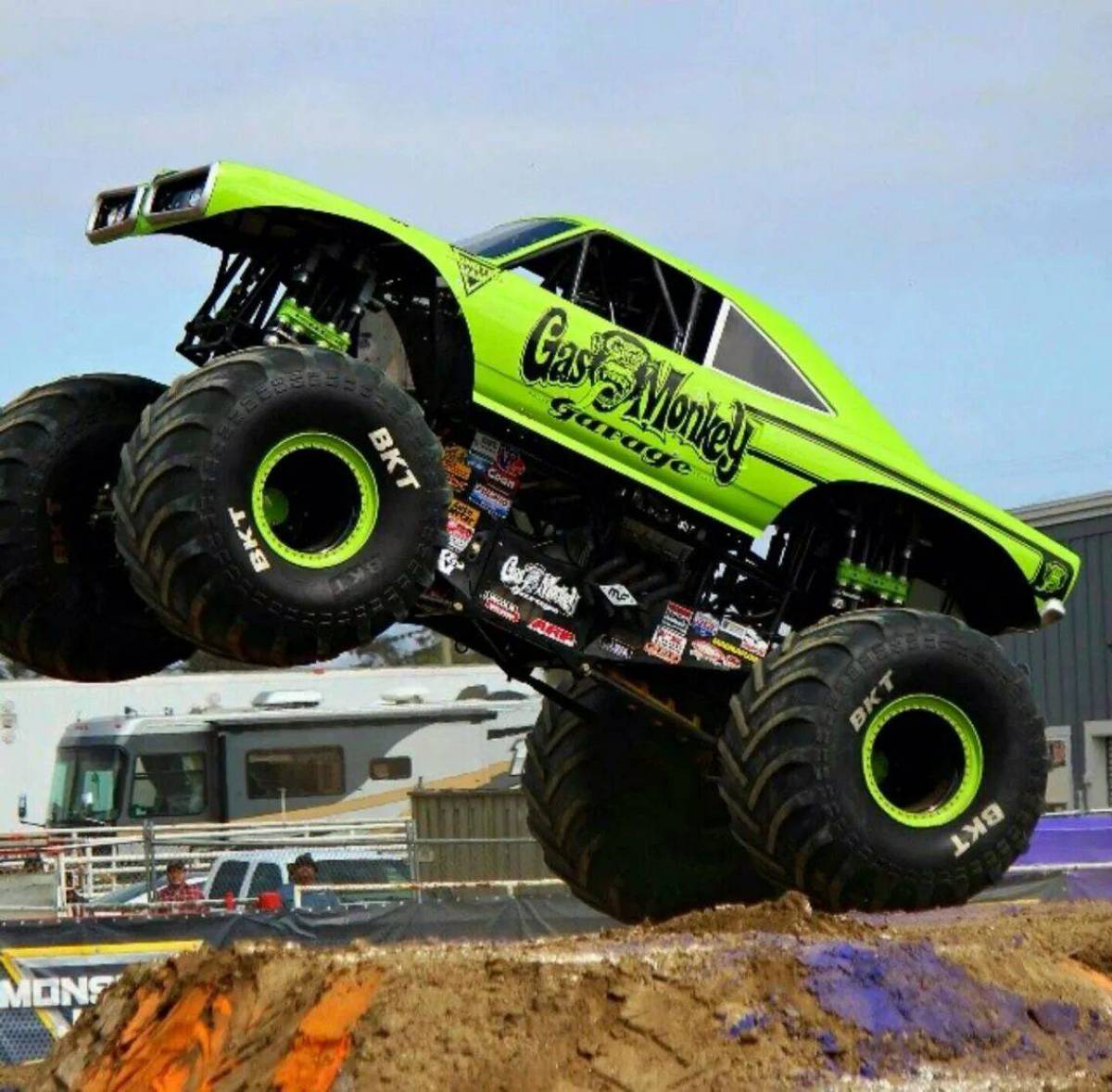 Трак monster truck