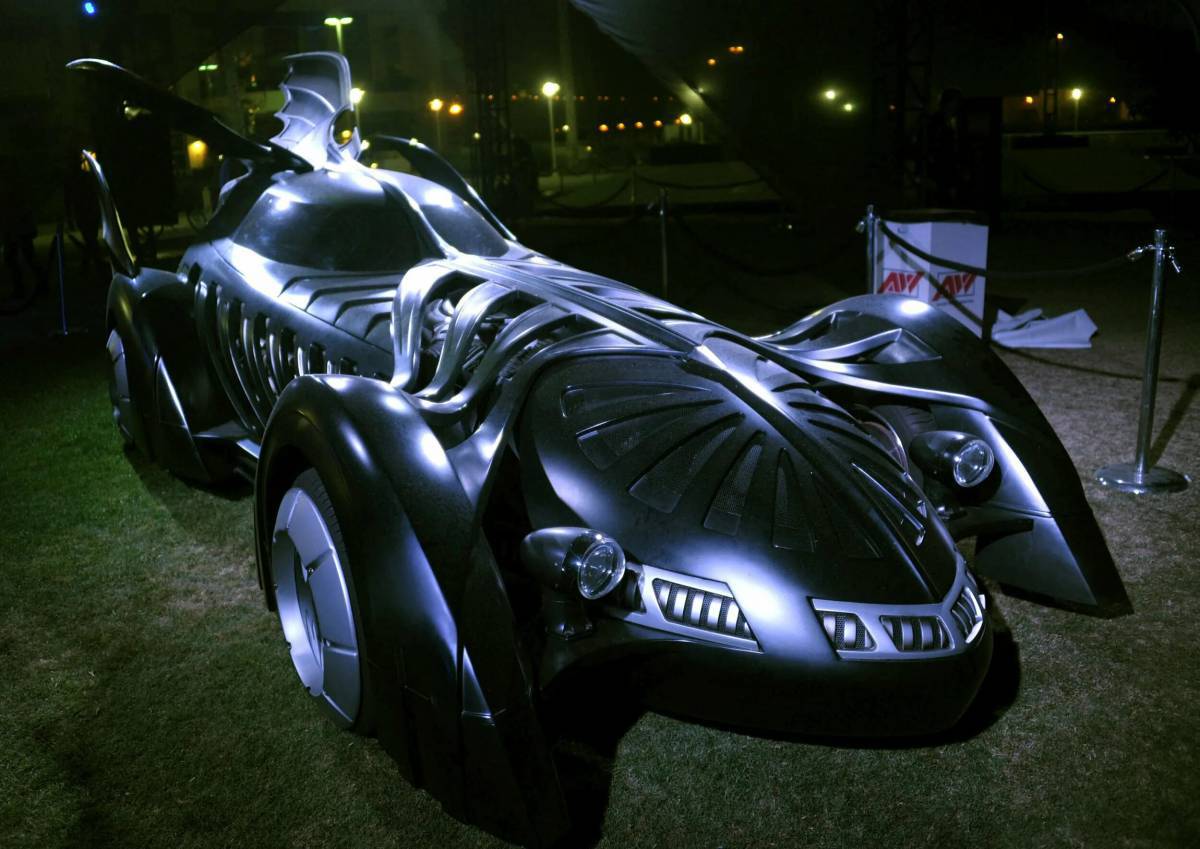 Бэтмена машина #36