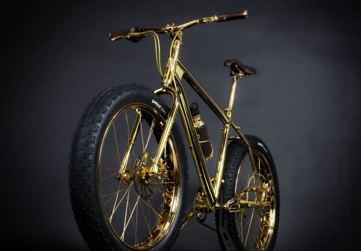 Самый крутой велик. 24k Gold extreme Mountain Bike. Aurumania Crystal Edition Gold Bike. House of Solid Gold велосипед. Золотой велосипед Beverly Hills Edition.