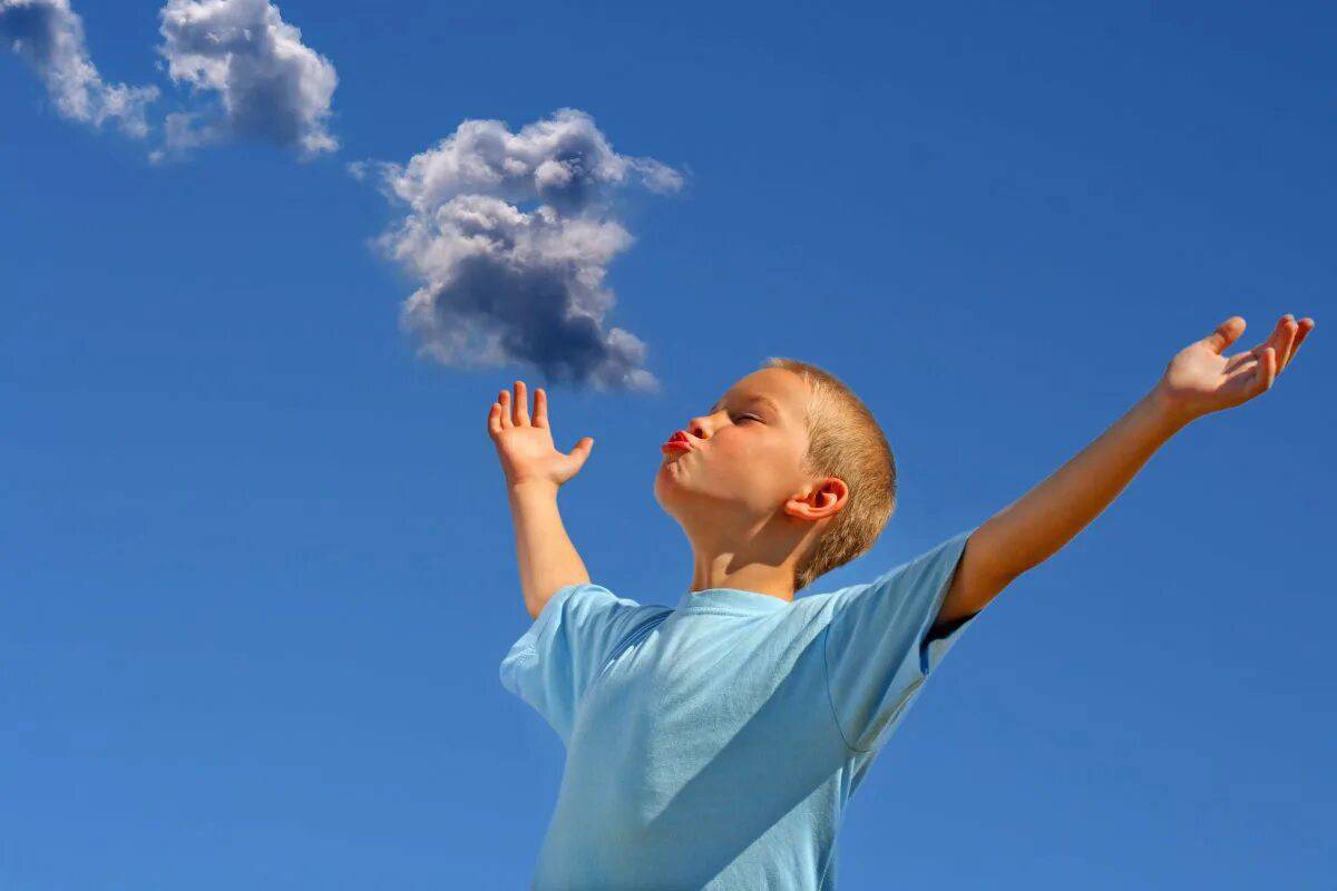 Человек в воздухе. Чистый воздух. Воздух для детей. Дышать свежим воздухом. Программа свежий воздух