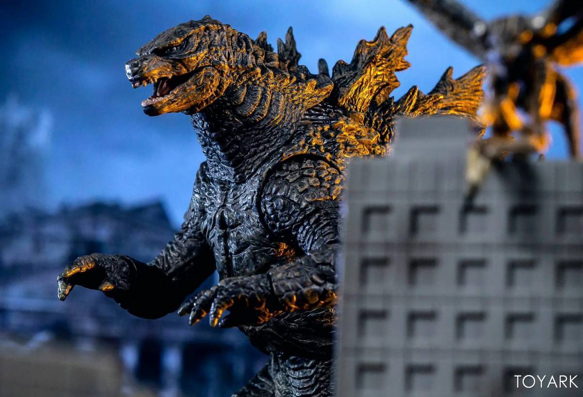 Год хила. Годзилла. Годзилла 2019. Годзилла во весь рост. Godzilla NECA.