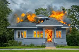 Раскраска горящий дом #1 #253918