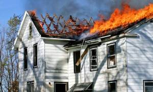Раскраска горящий дом #19 #253936