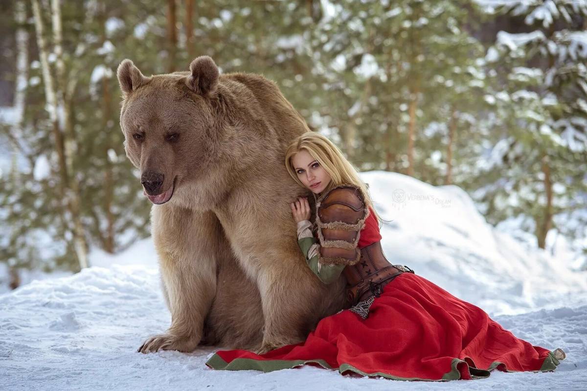 Девочка с медведем #22