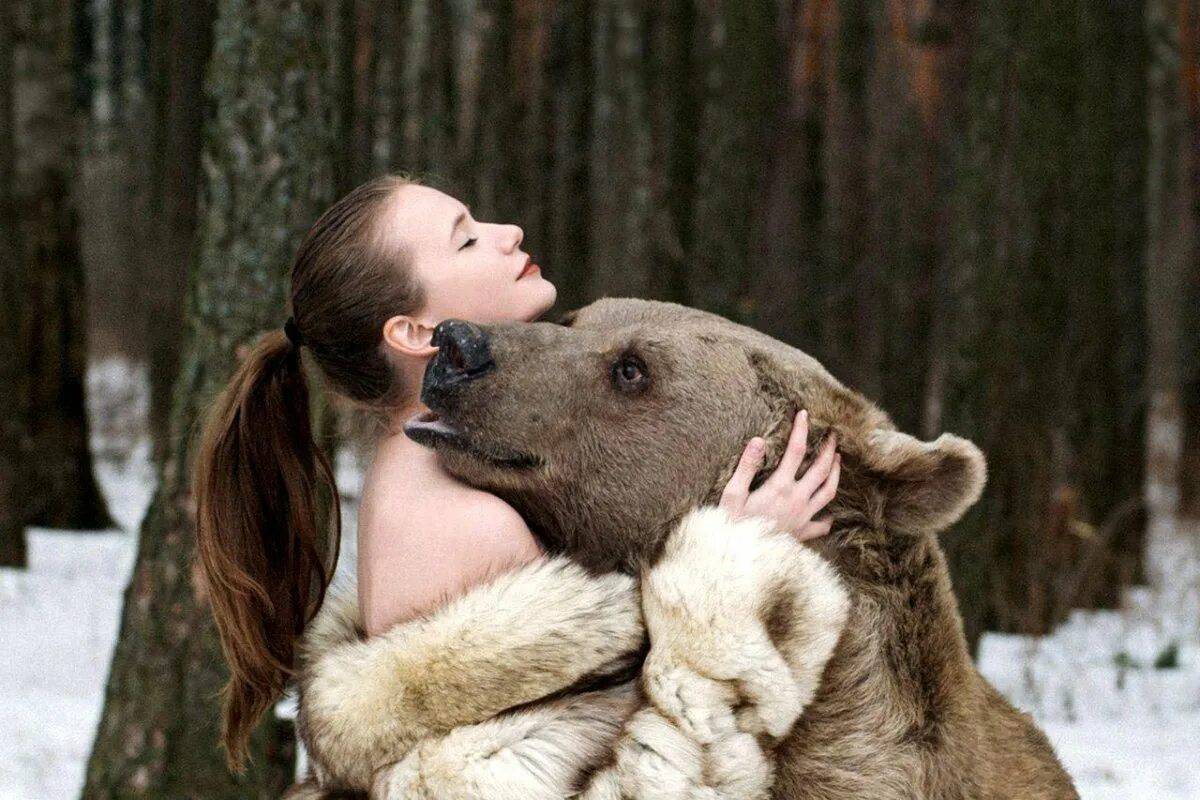 Девочка с медведем #33