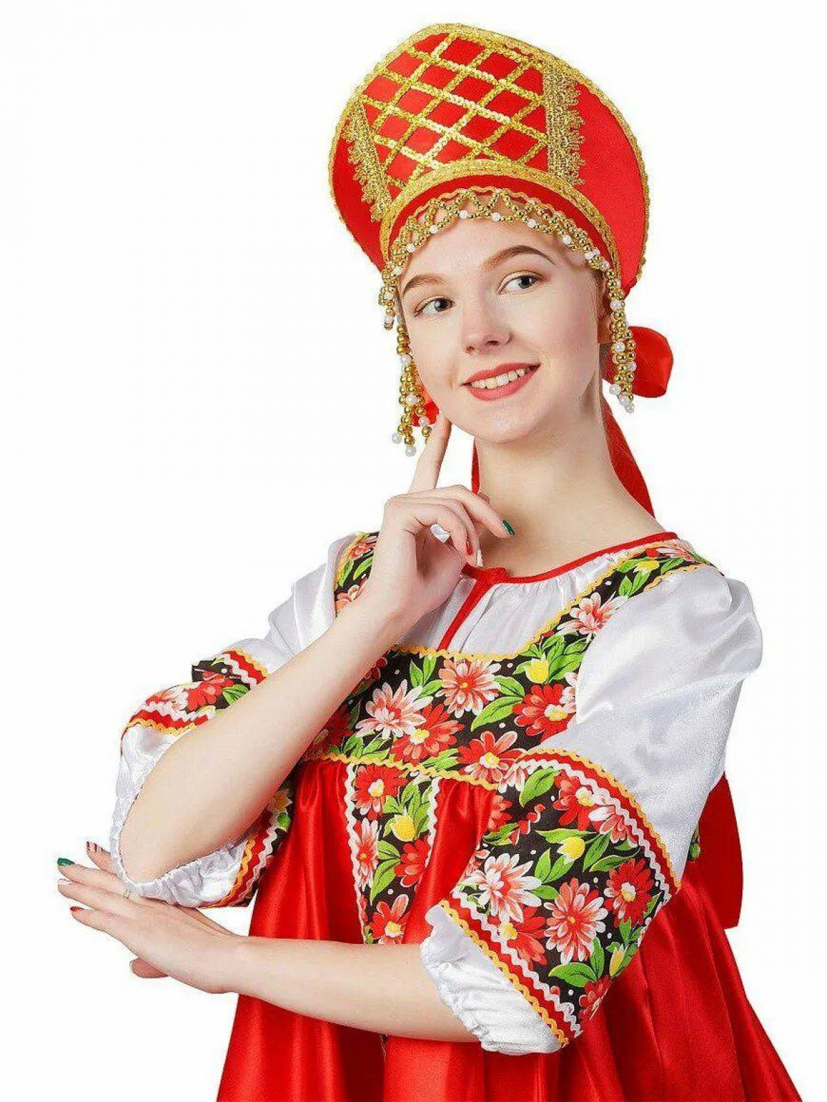 Девушка в русском народном костюме #12
