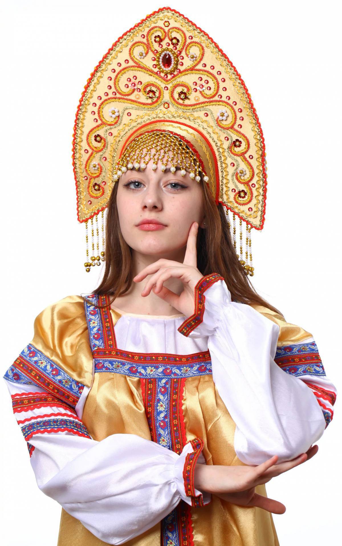 Девушка в русском народном костюме #30