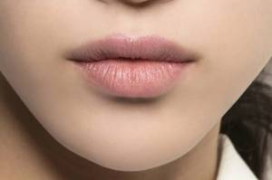 Раскраска губы красивые #36 #256884