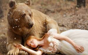 Раскраска девочка с медведем #9 #259473