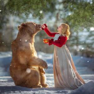 Раскраска девочка с медведем #29 #259493