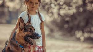 Раскраска девочка с собакой #9 #259512