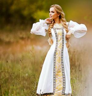 Раскраска девушка в русском народном костюме #25 #259878