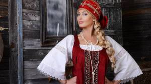 Раскраска девушка в русском народном костюме #28 #259881