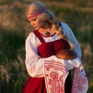 Раскраска девушка в русском народном костюме #36 #259889