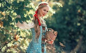 Раскраска девушка в русском народном костюме #37 #259890