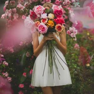 Раскраска девушка с цветами #15 #260137