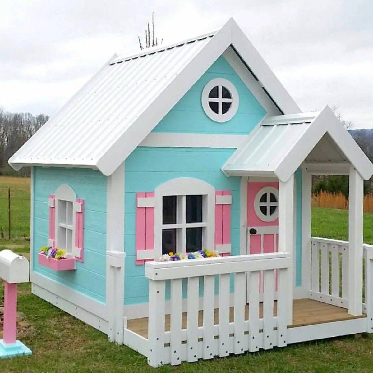 Детский домик для дачи - варианты и строительство своими руками
